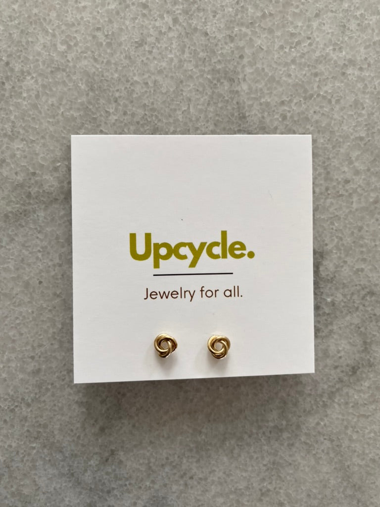 Twisted Studs