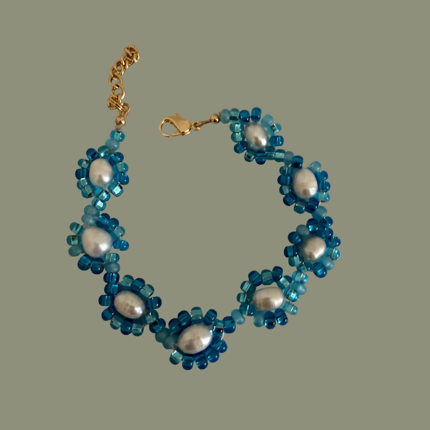 The Blue Peal Bracelet