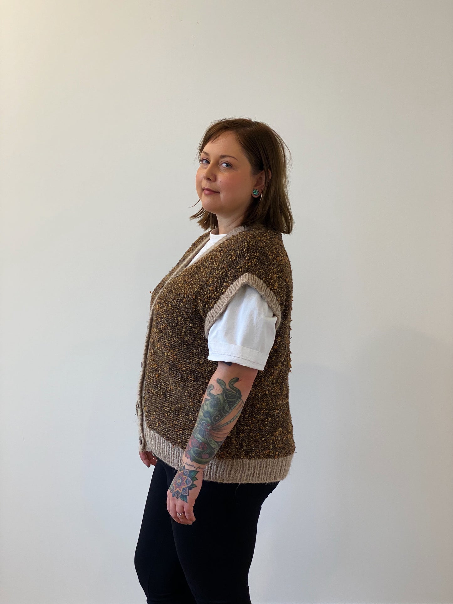 Vintage knit vest with buttons (L)