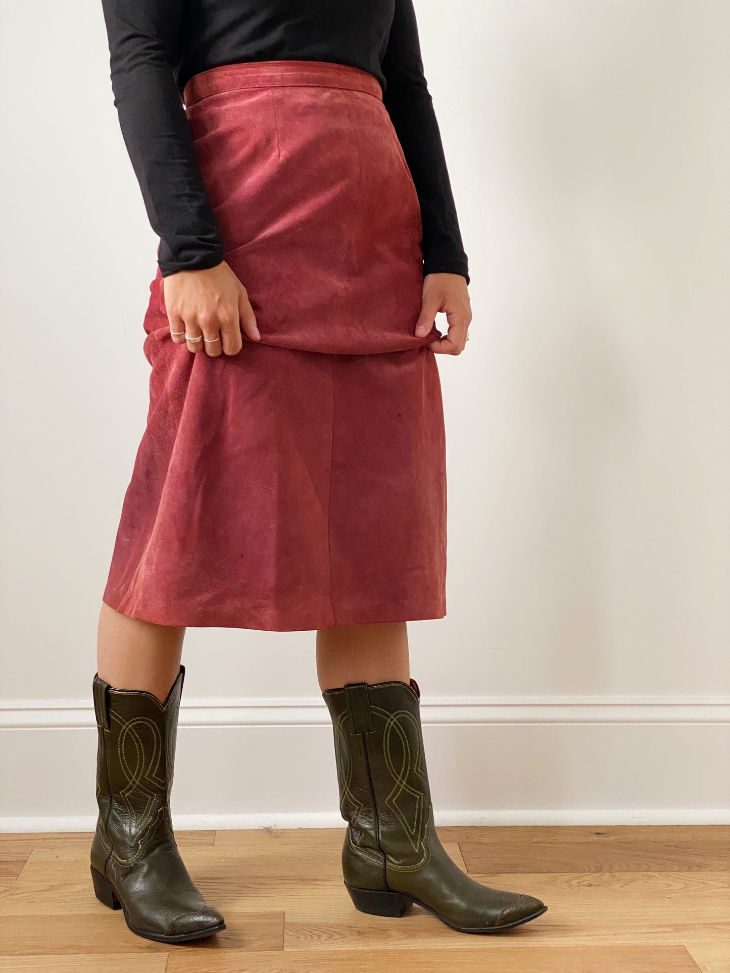 Vintage suede skirt — made in Canada (25”)